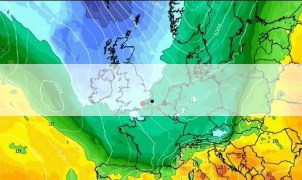 英国红色警报，600英里暴雨来袭，天气地图变色预警！